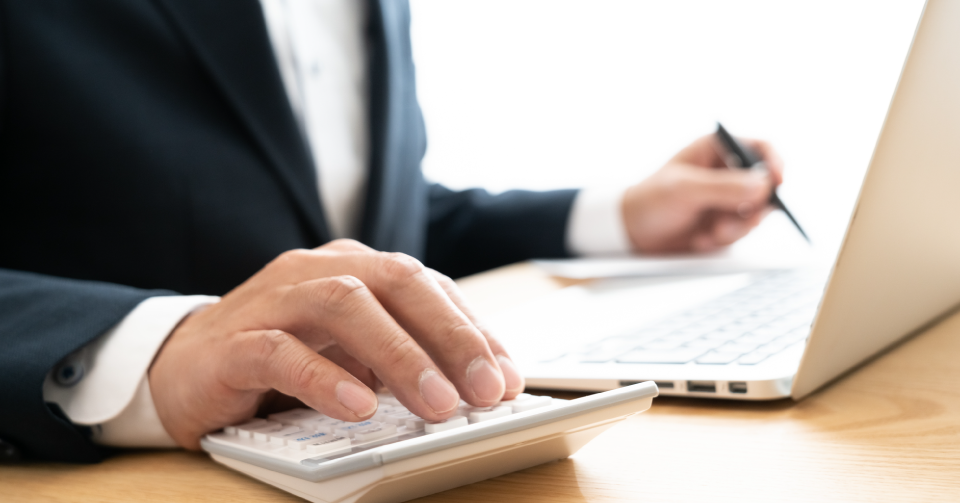 経理や人事、総務といったバックオフィス部門で働くイメージ