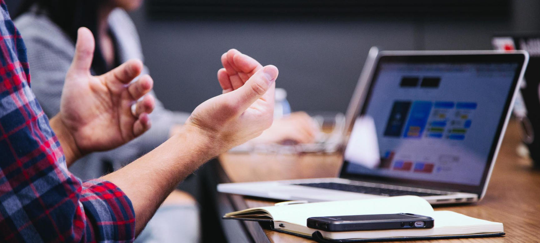 チャットボット導入に失敗しない。成功のコツを解説